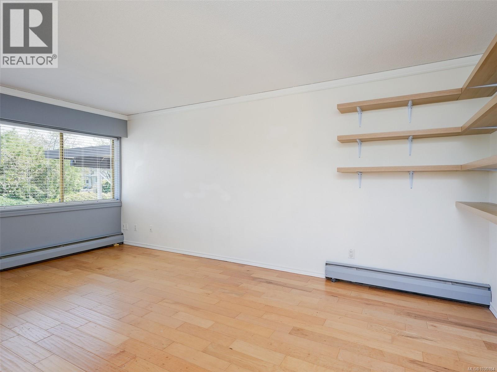 #111 964 Heywood Ave - 8