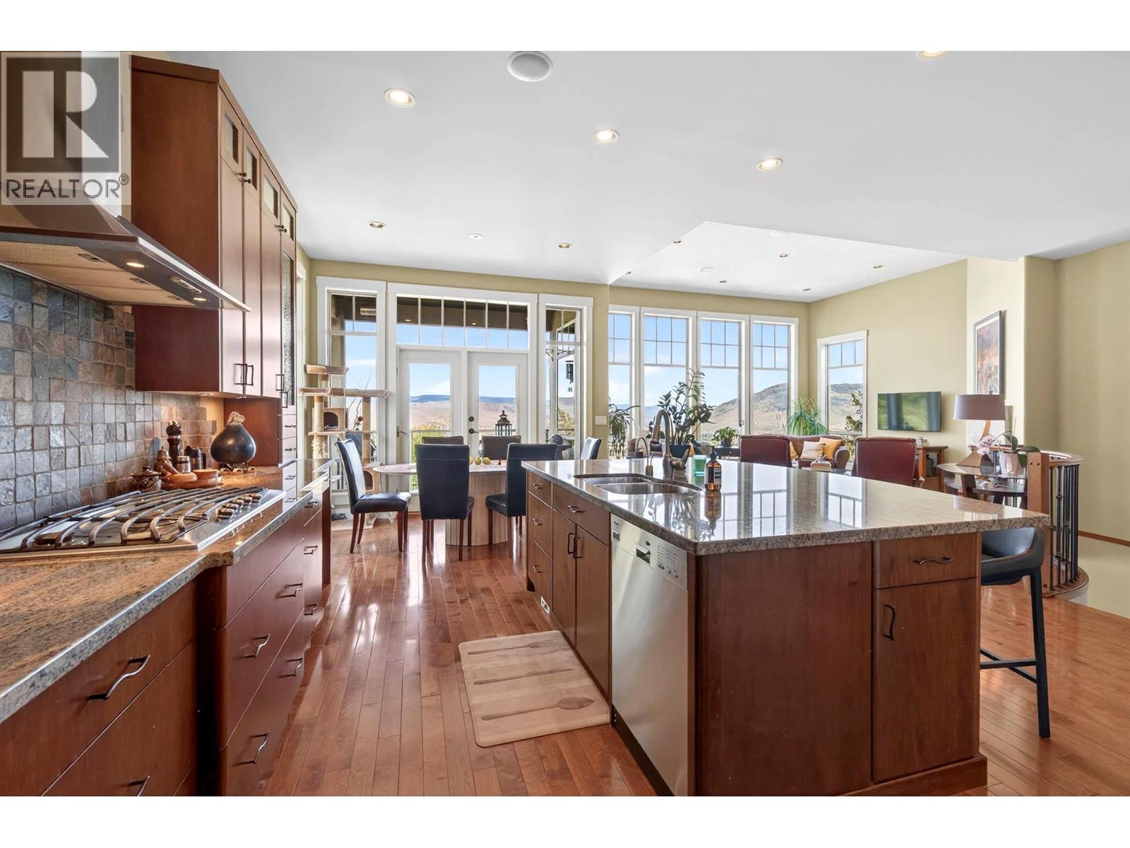 424 AZURE Place - 13