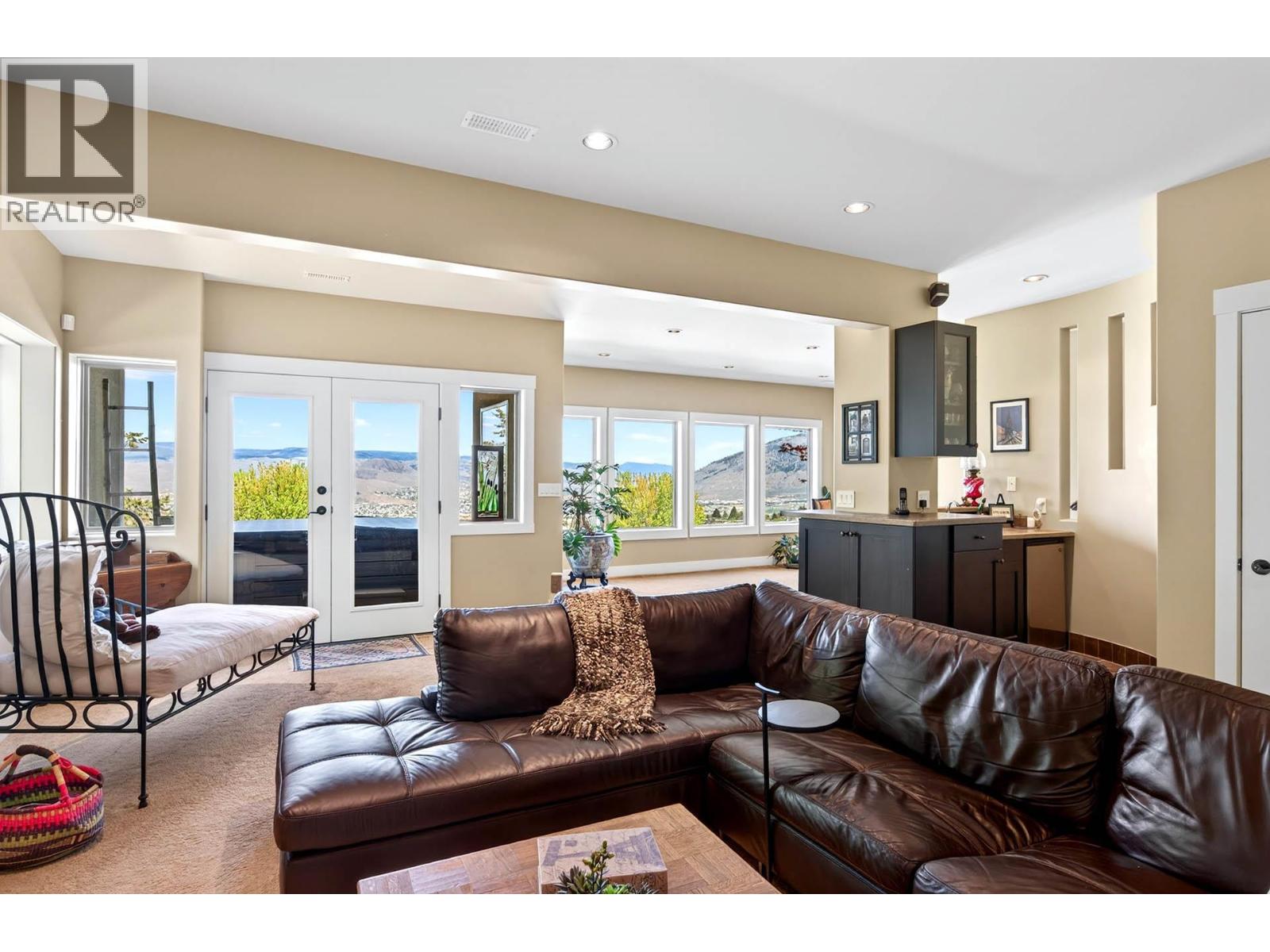 424 AZURE Place - 42