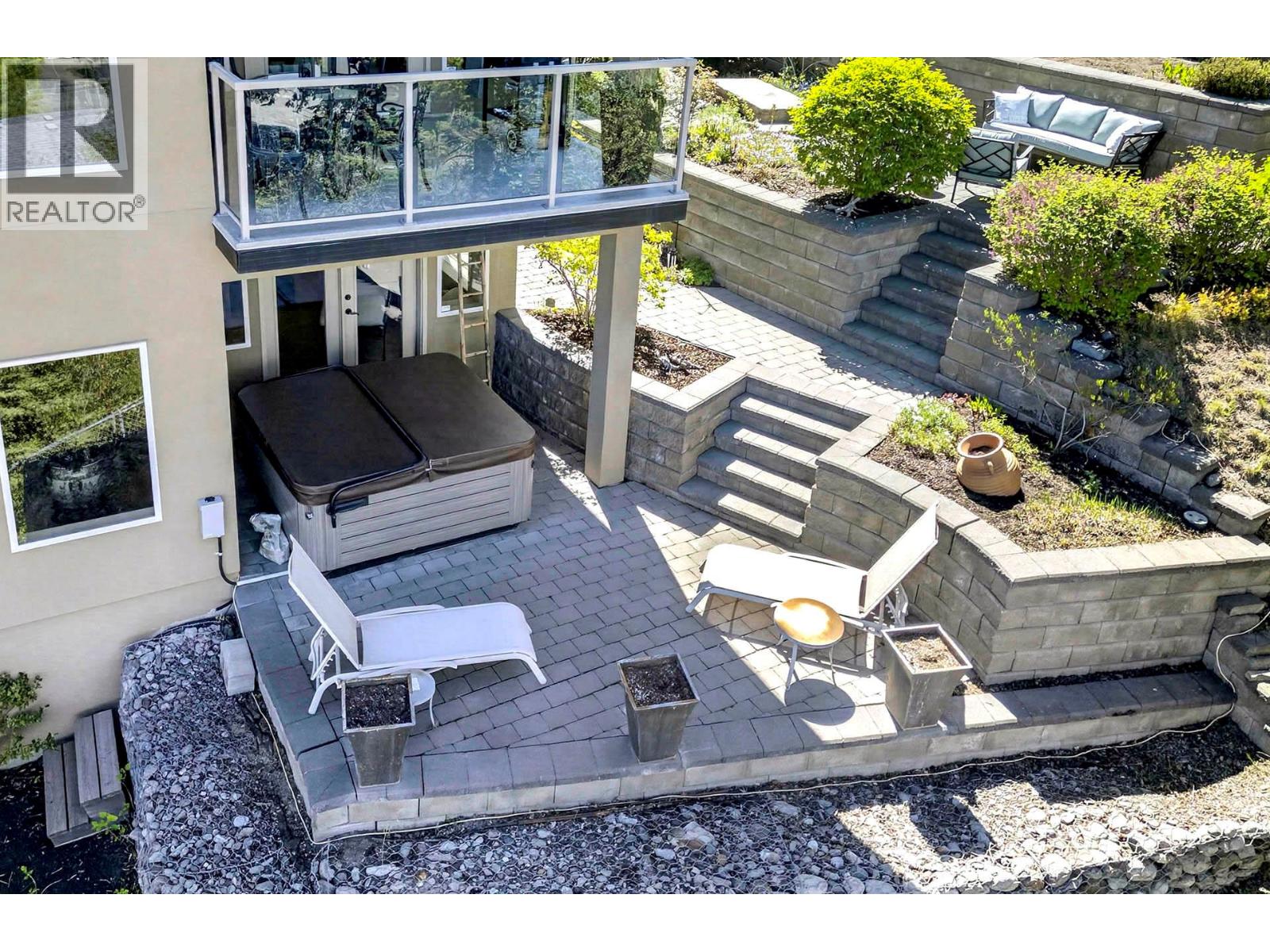 424 AZURE Place - 77