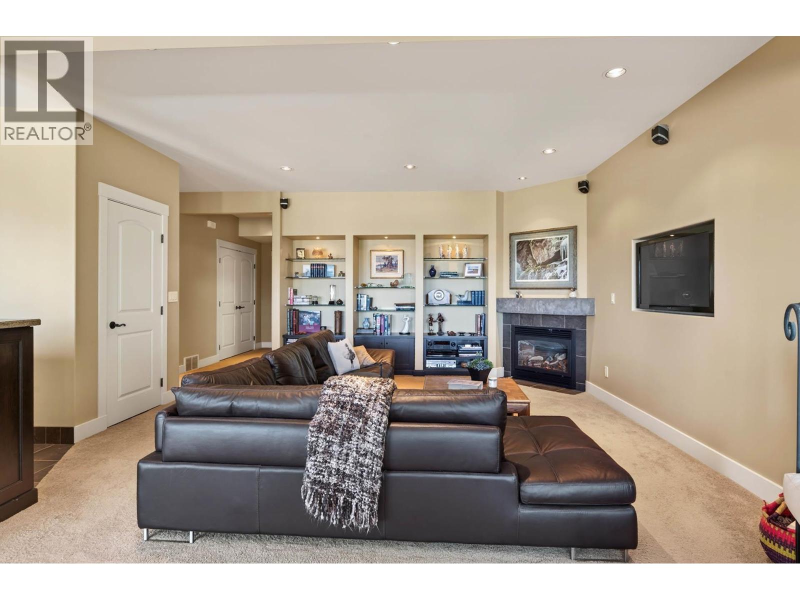 424 AZURE Place - 44