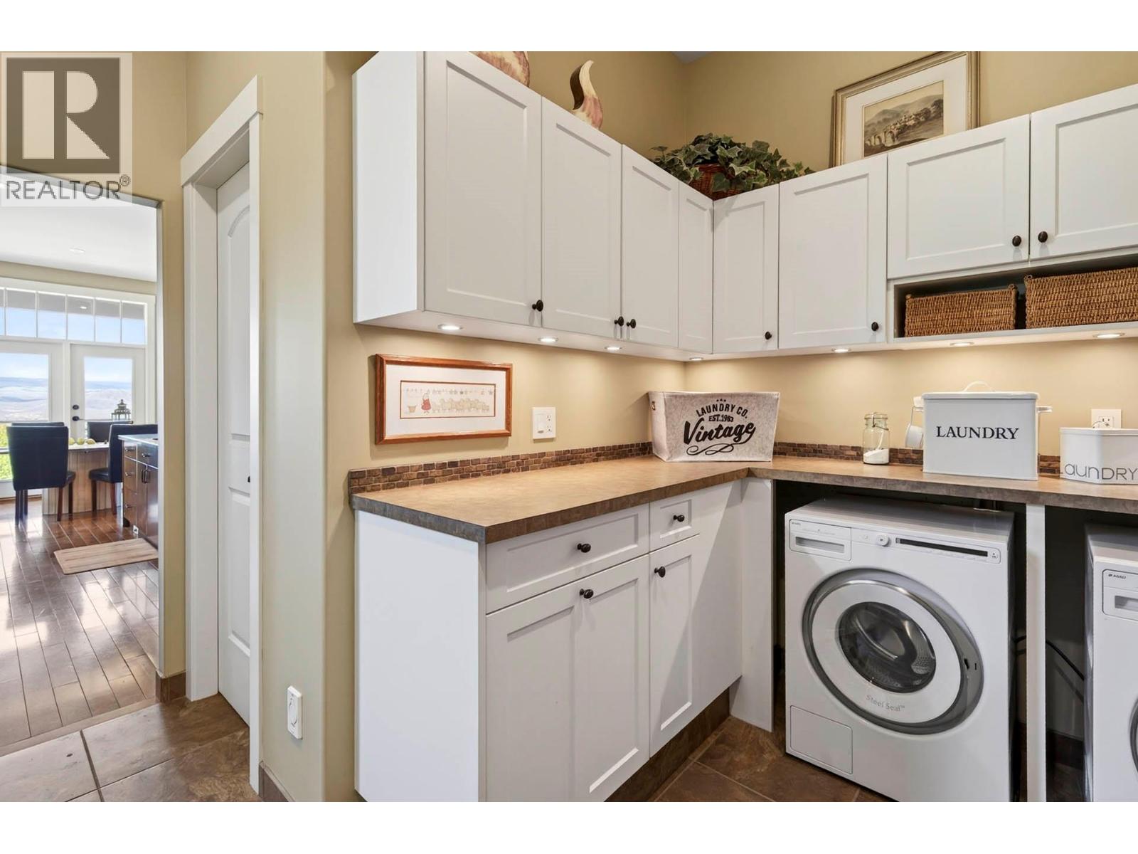 424 AZURE Place - 36