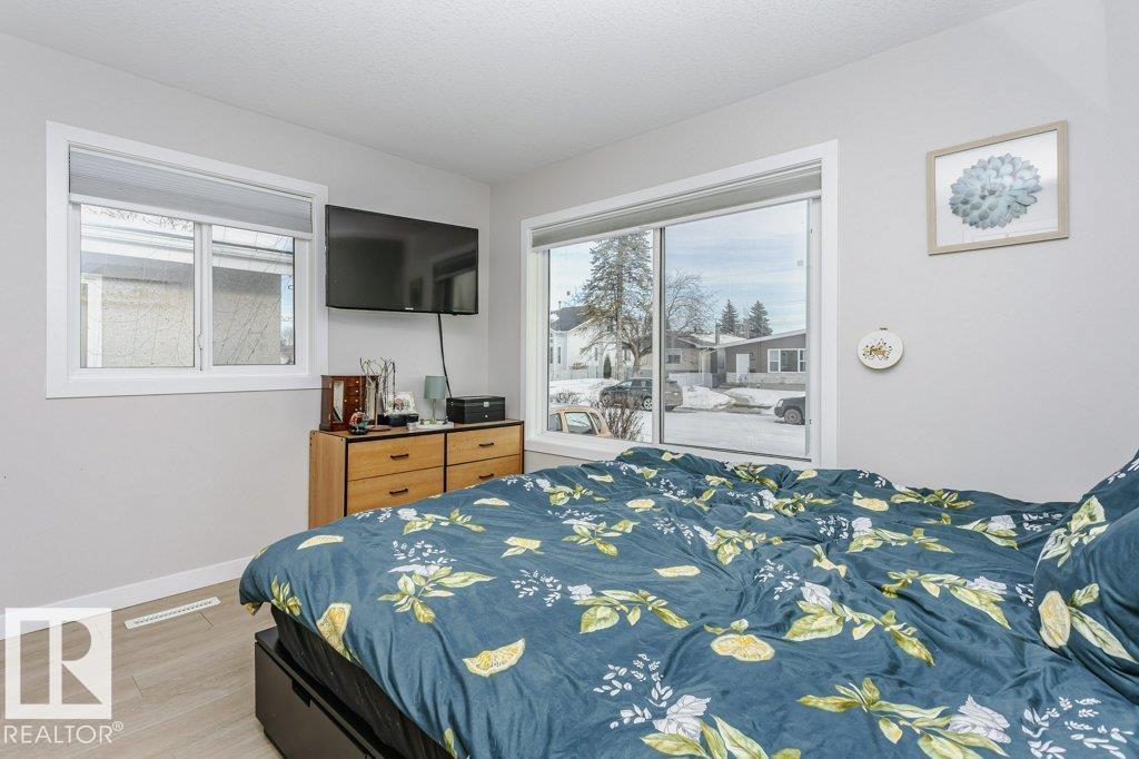 9020 152 ST NW, Edmonton