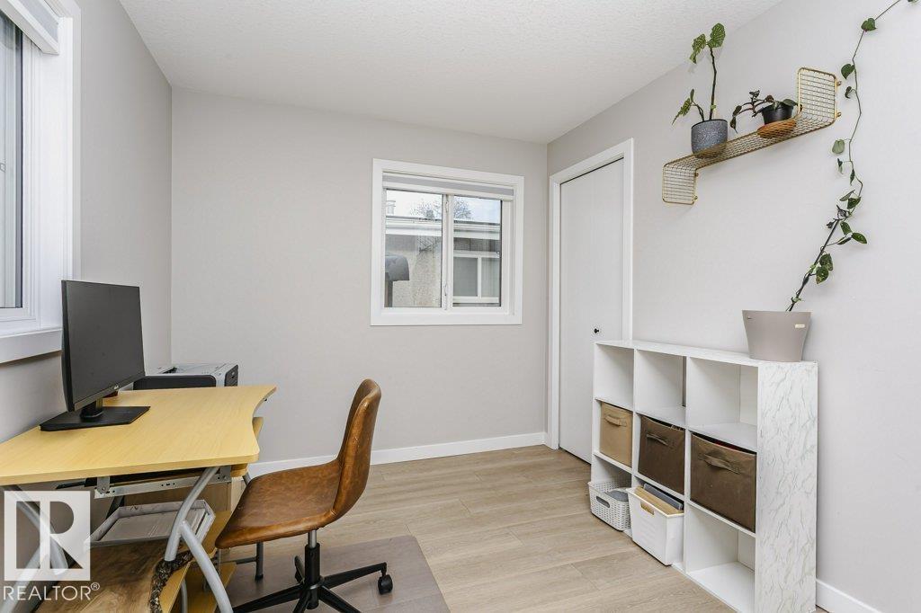 9020 152 ST NW, Edmonton