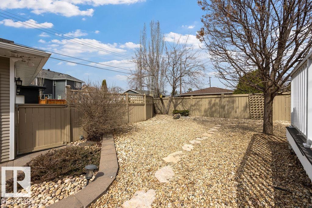 11120 53 ST NW - 39