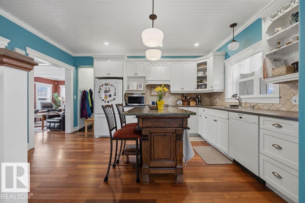 11120 53 ST NW - 6