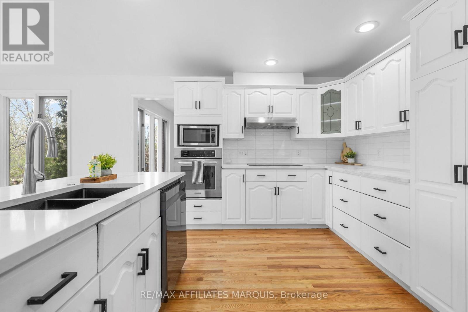 15 DAVIS DRIVE - 17