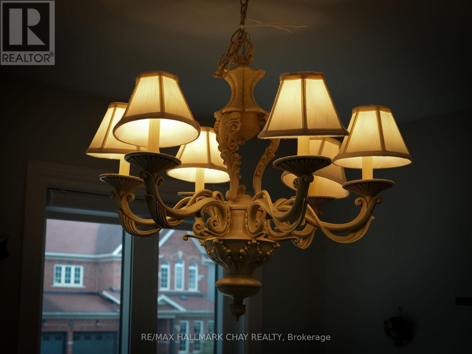102 DIANA WAY - 11