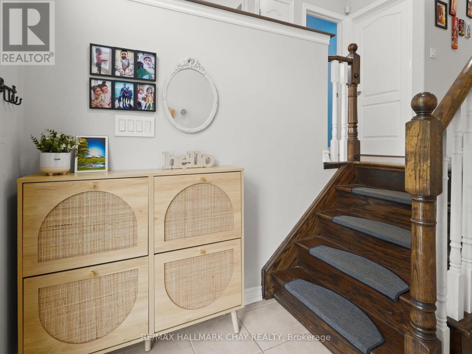 102 DIANA WAY - 6