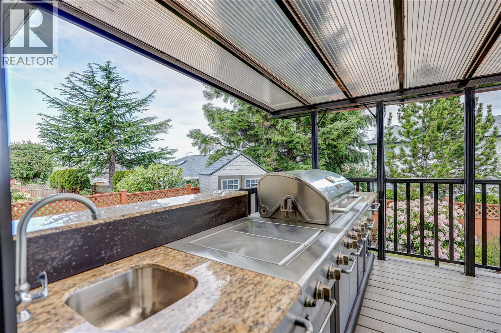 6254 Waterbury Rd - 27