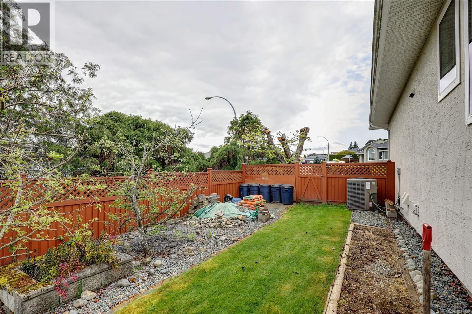 6254 Waterbury Rd - 29