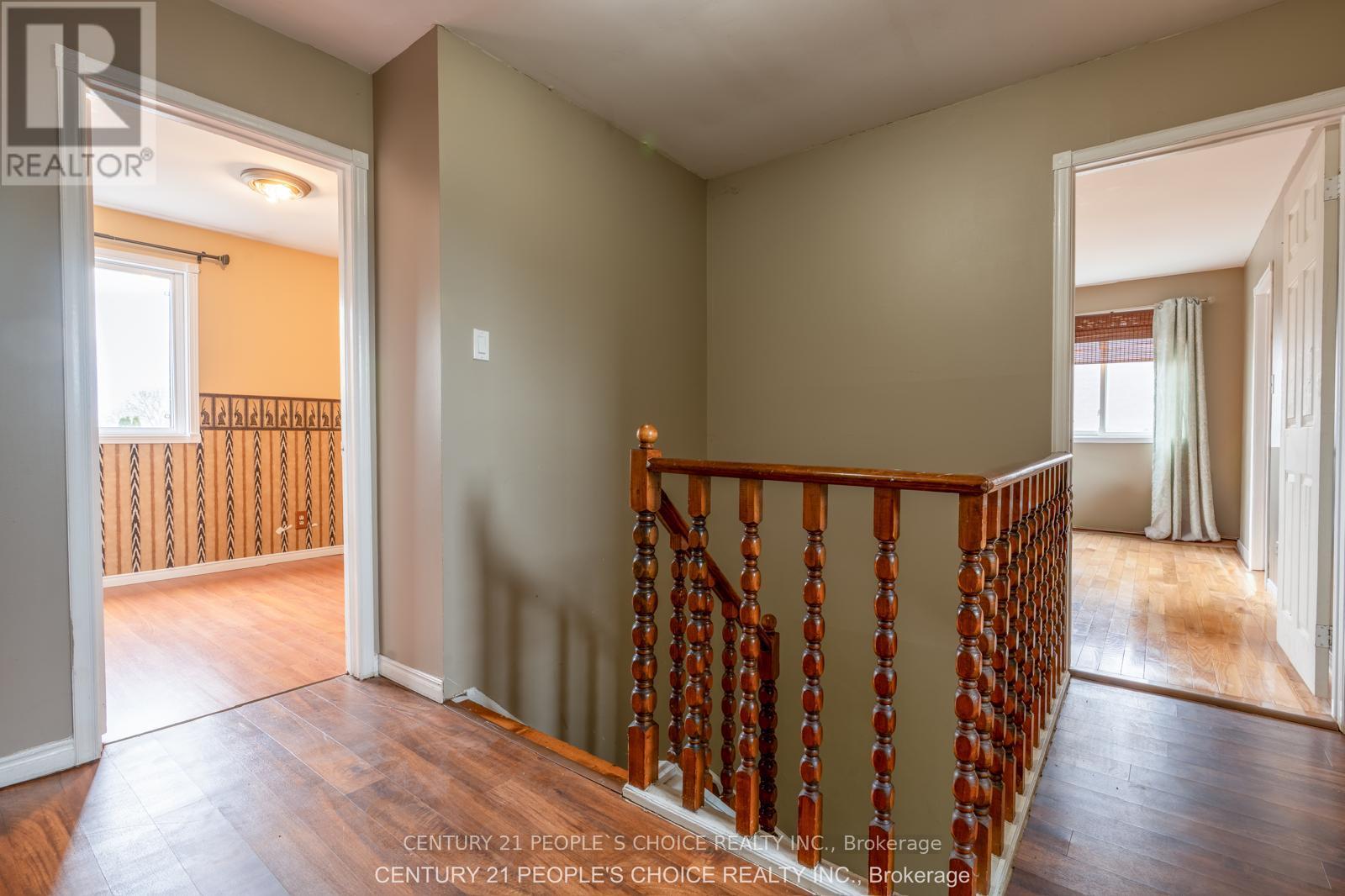 218 ANGELINE STREET N - 14
