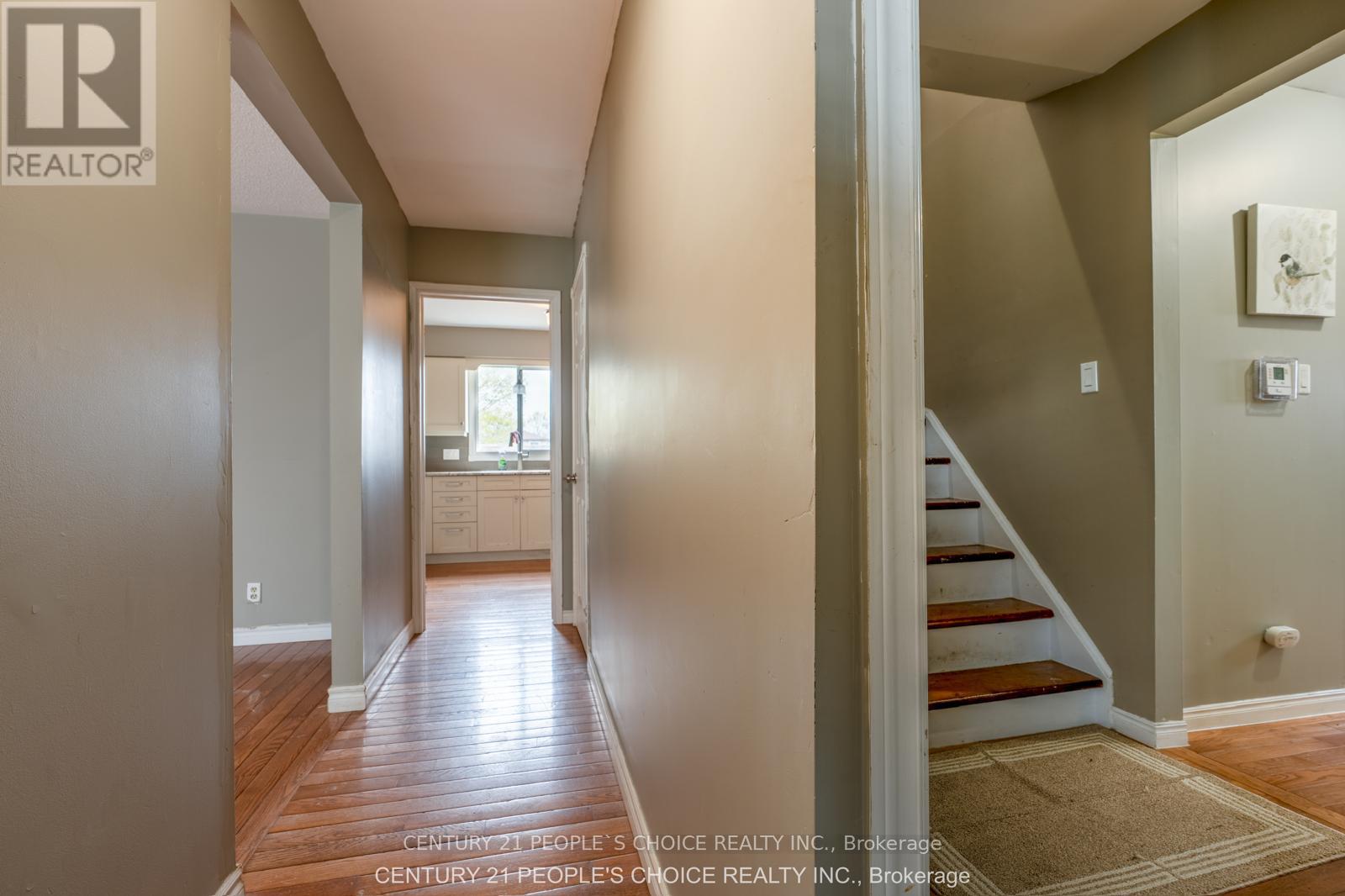 218 ANGELINE STREET N - 28
