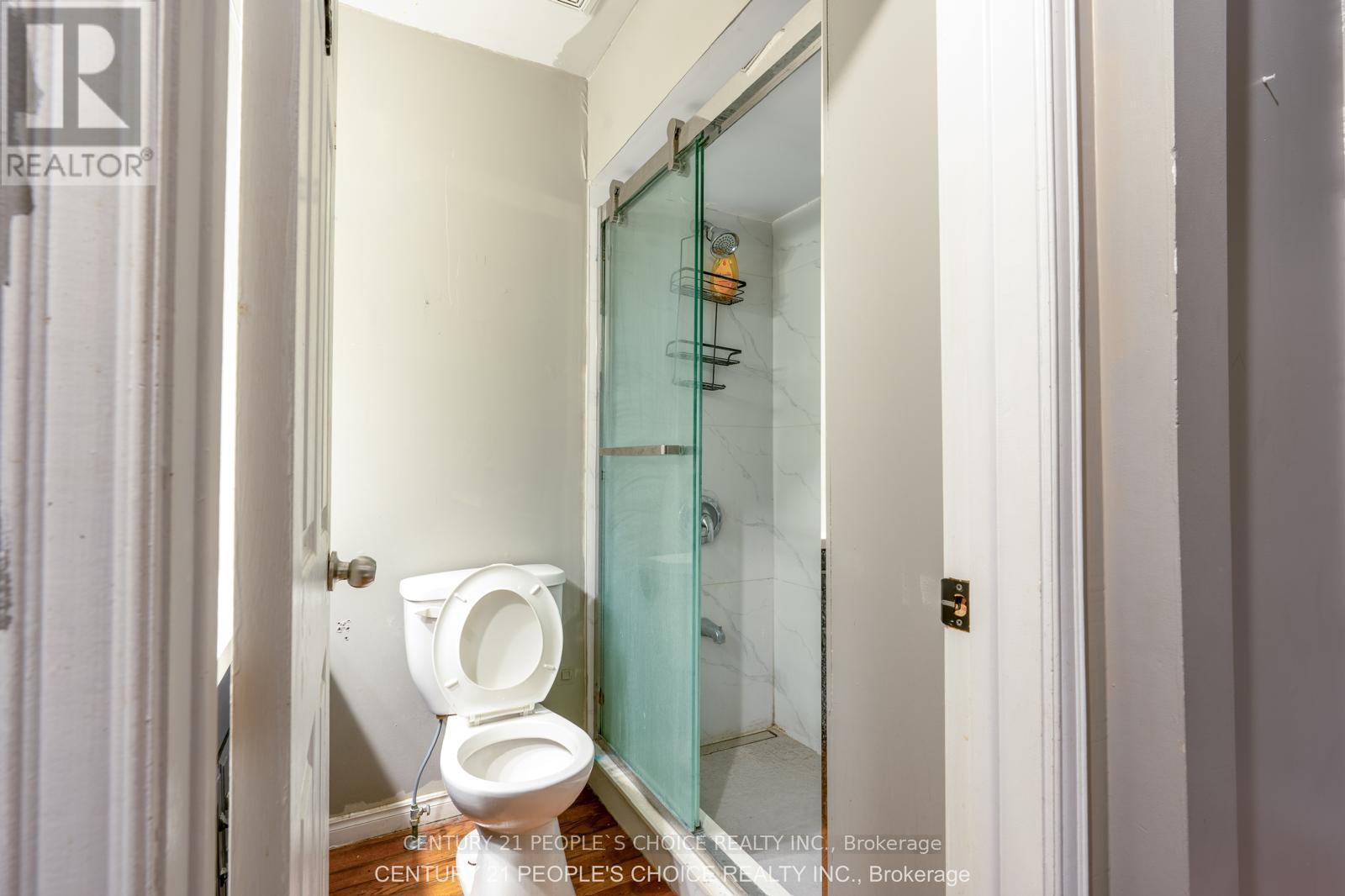 218 ANGELINE STREET N - 25