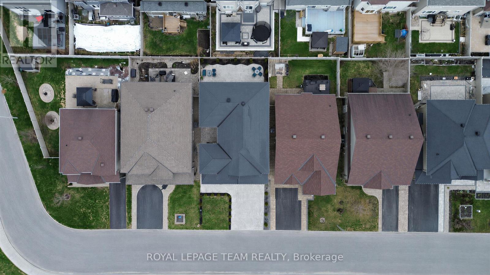 529 PEERLESS STREET - 40