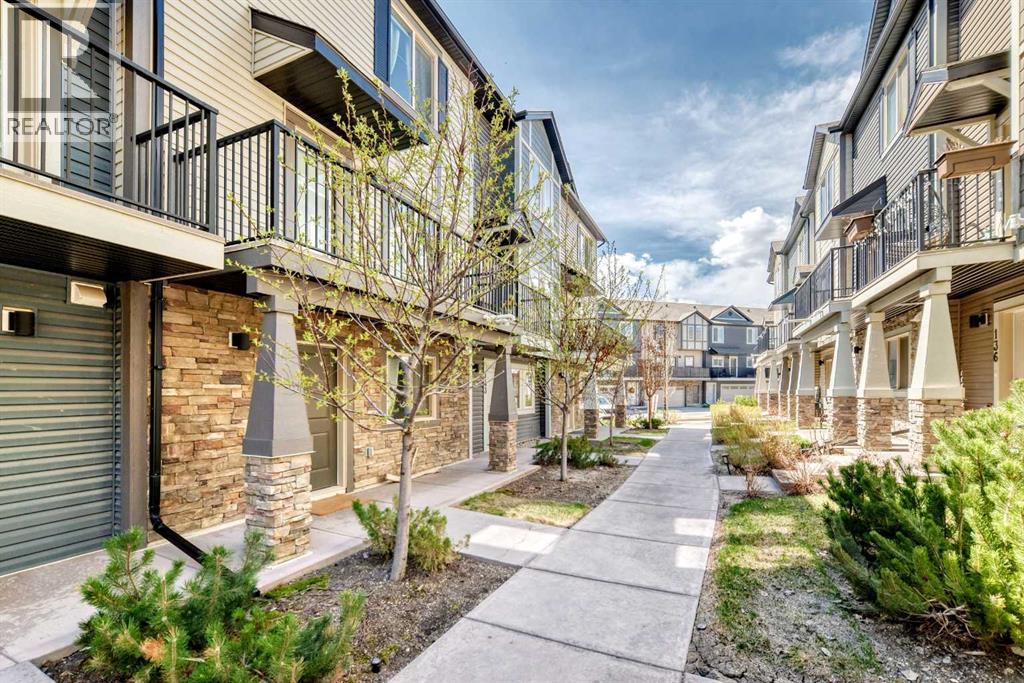 139 Legacy Point SE - Image 2