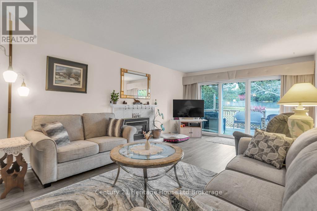 5 DEREHAM DRIVE - 11