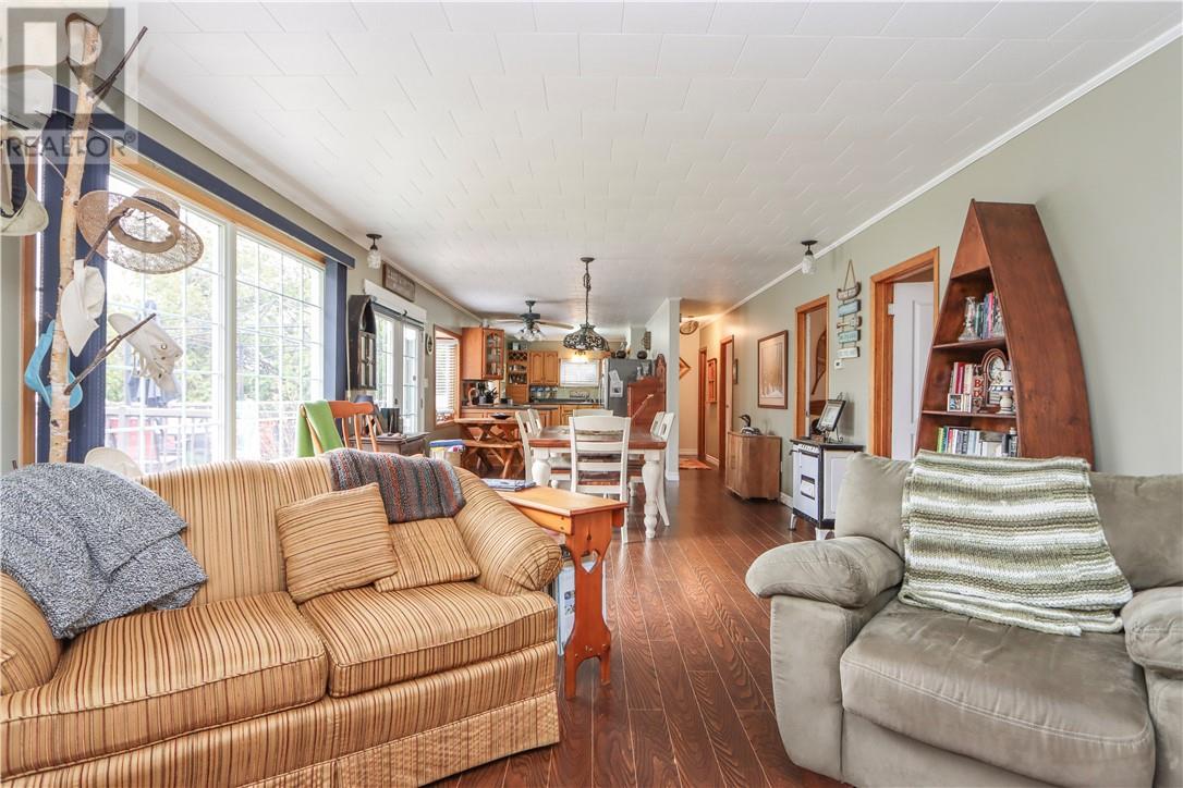 2568 Rockville Road, Mindemoya, Ontario, P0P1S0 — Photo 11