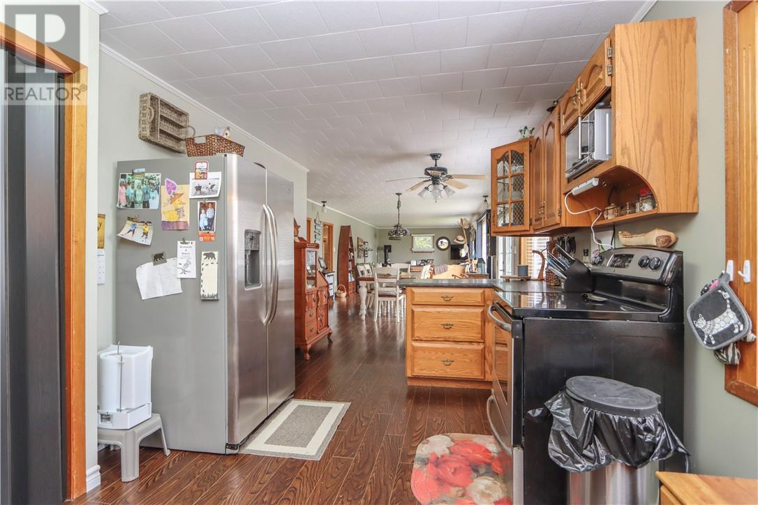 2568 Rockville Road, Mindemoya, Ontario, P0P1S0 — Photo 4