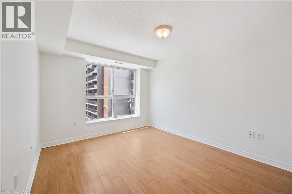 #311 20 ST GEORGE Street - 13