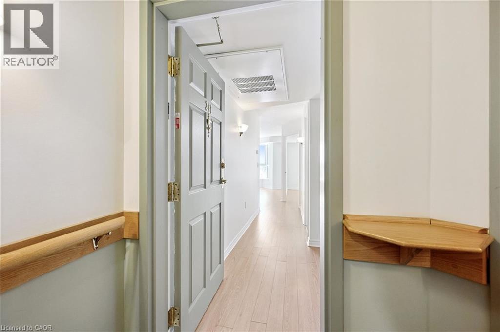 #311 20 ST GEORGE Street - 4