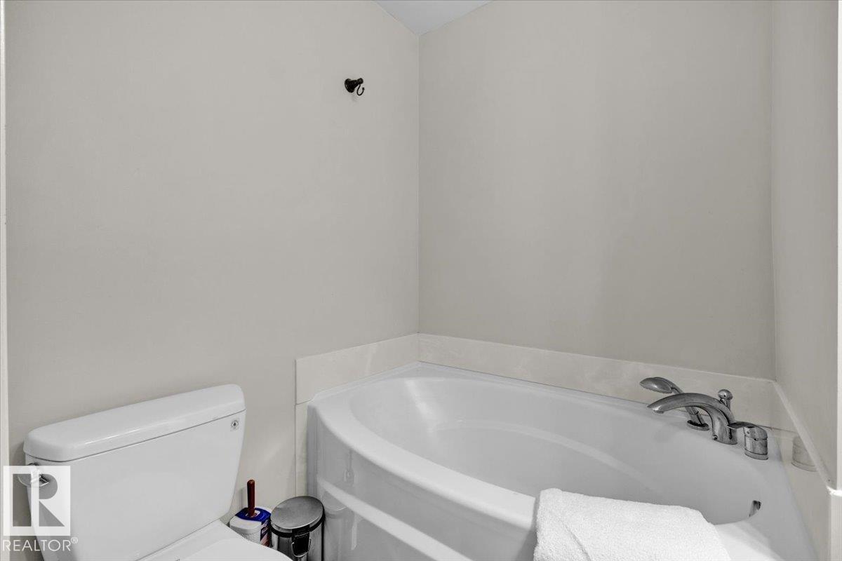 3515 20 AV NW - 36