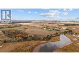 Bath (# pieces 1-6) - 151 Route 10, Tryon, PE C0B1A0 Photo 6