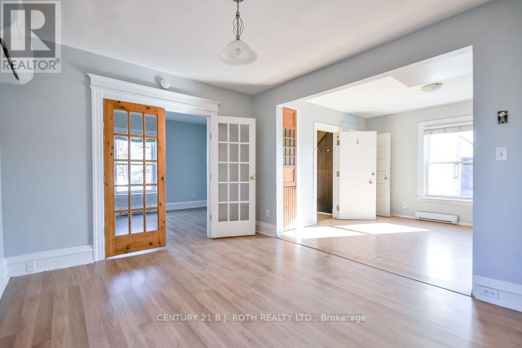 174 BARRIE ROAD - 11