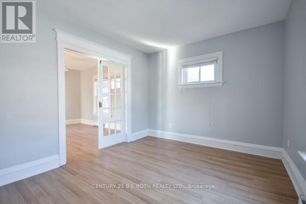 174 BARRIE ROAD - 15