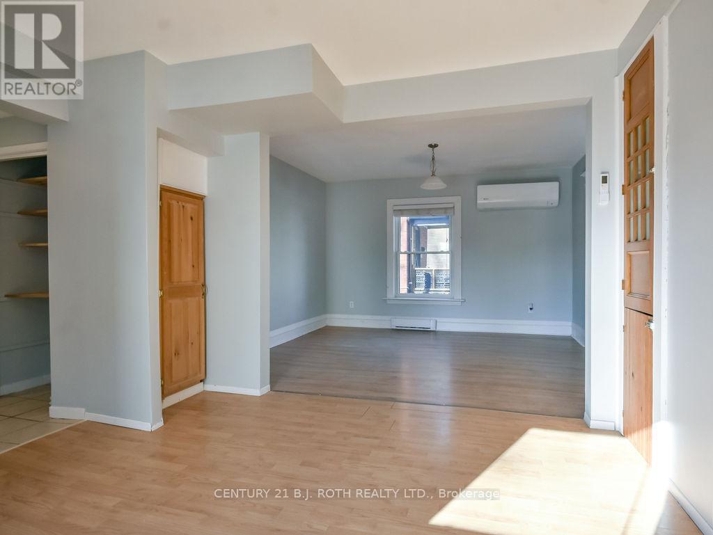 174 BARRIE ROAD - 6