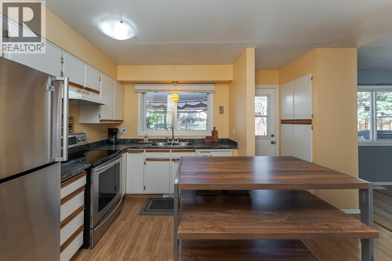 123 SKINNER STREET - 12