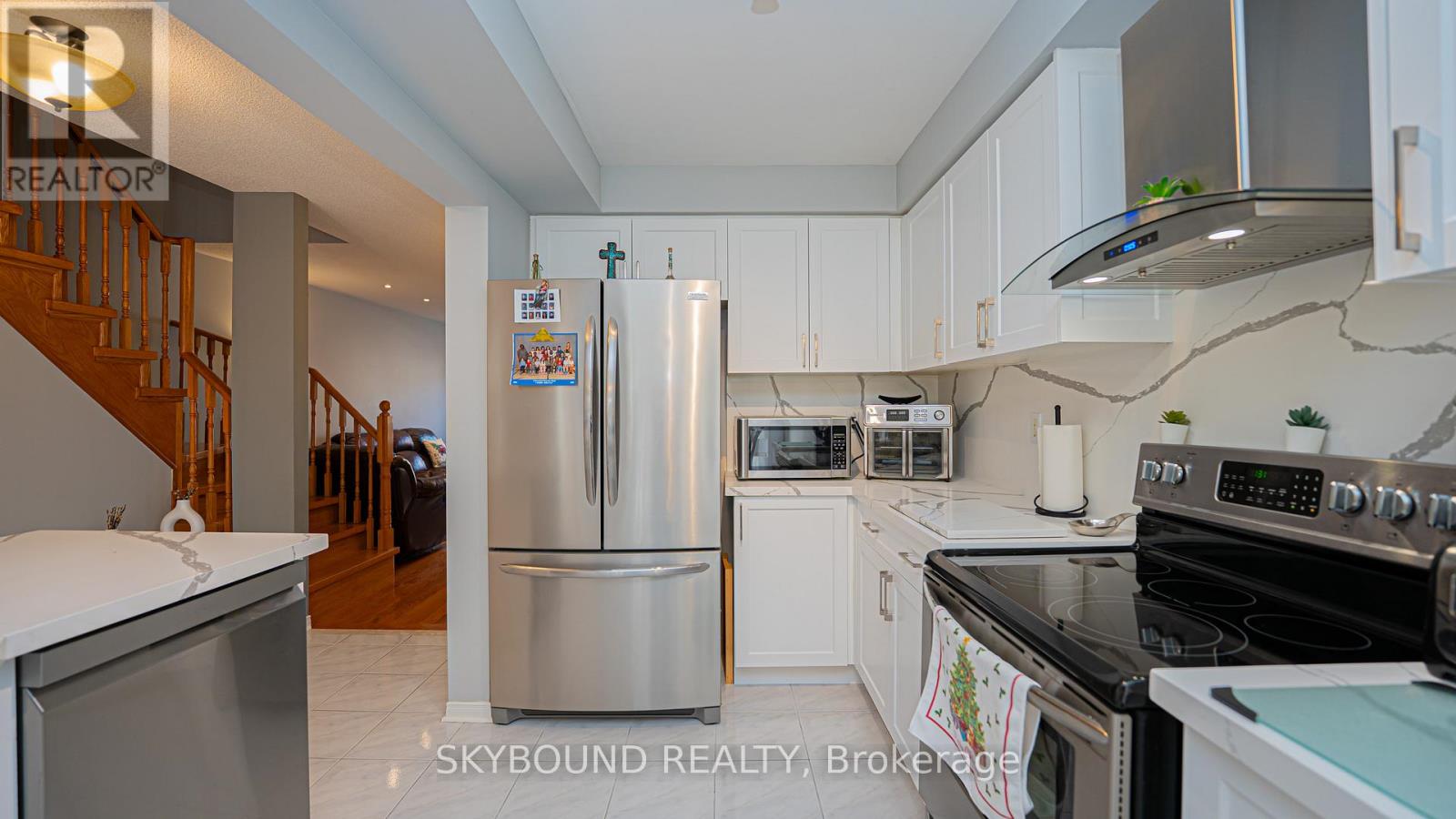 #43 1588 SOUTH PARADE COURT - 11