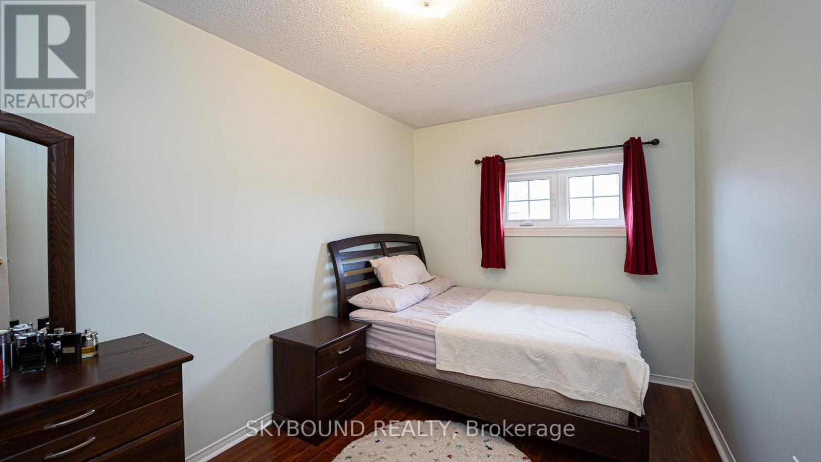 #43 1588 SOUTH PARADE COURT - 16