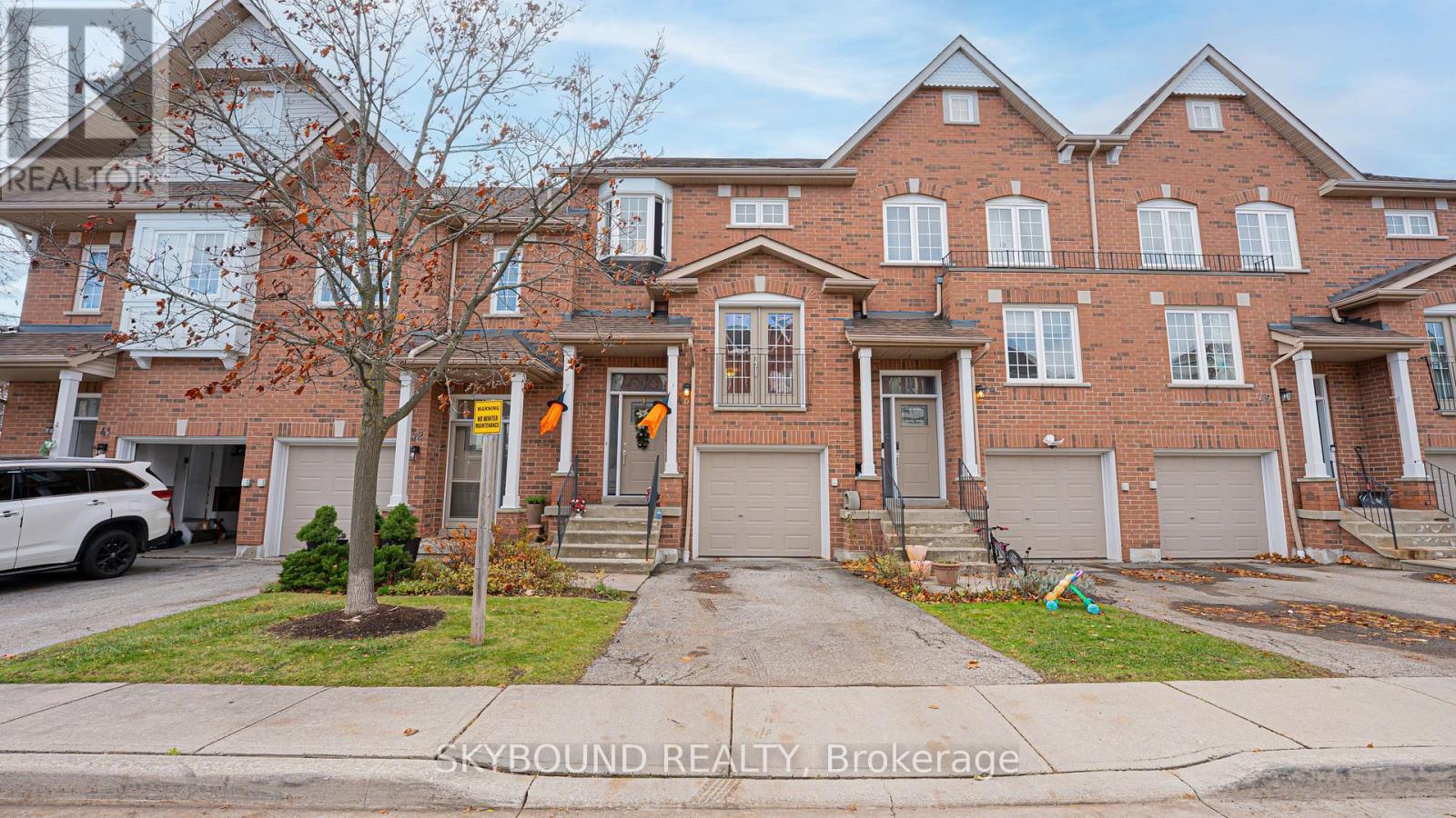 #43 1588 SOUTH PARADE COURT - 2
