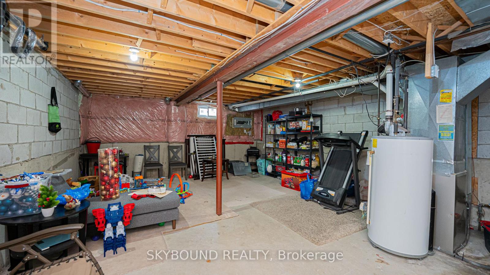 #43 1588 SOUTH PARADE COURT - 28