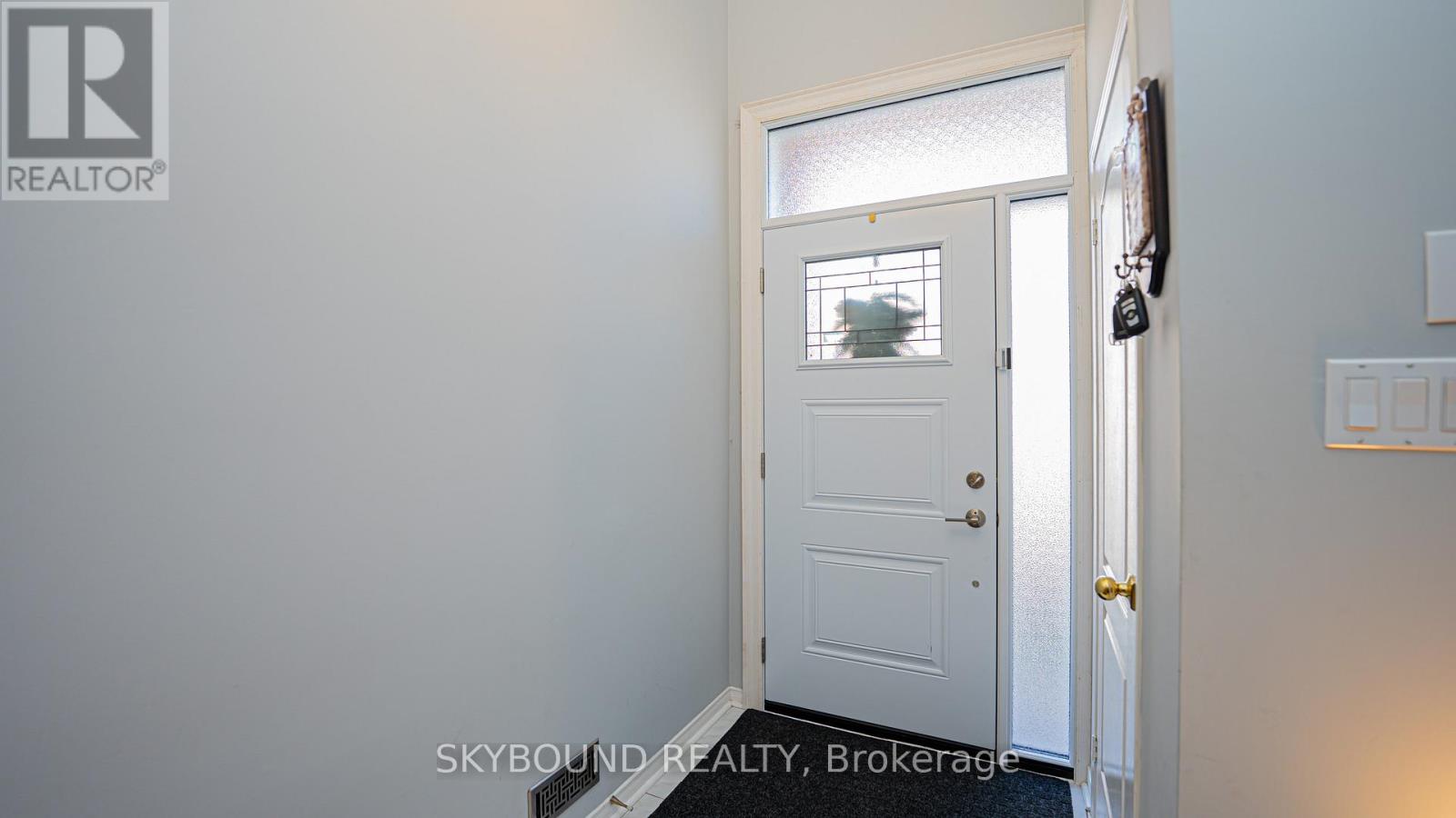 #43 1588 SOUTH PARADE COURT - 3