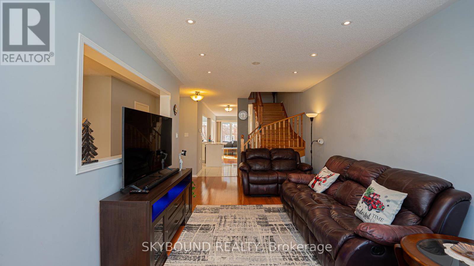#43 1588 SOUTH PARADE COURT - 9