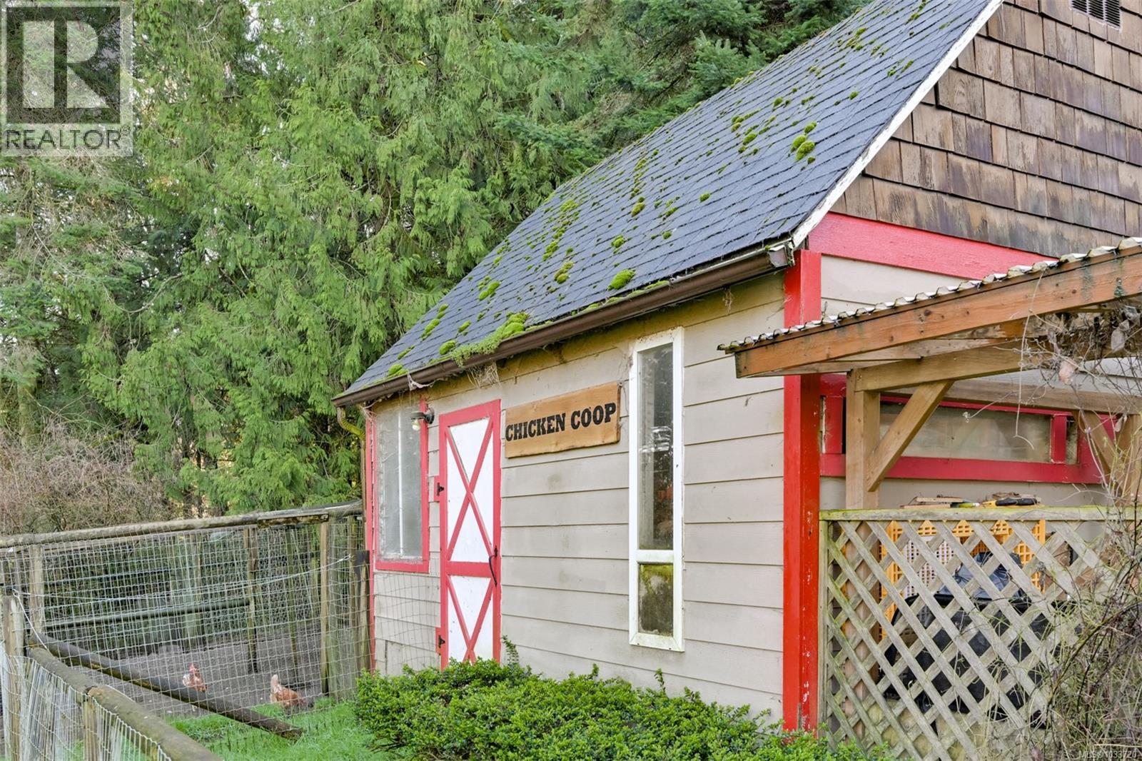 846 Aros Rd, Cobble Hill