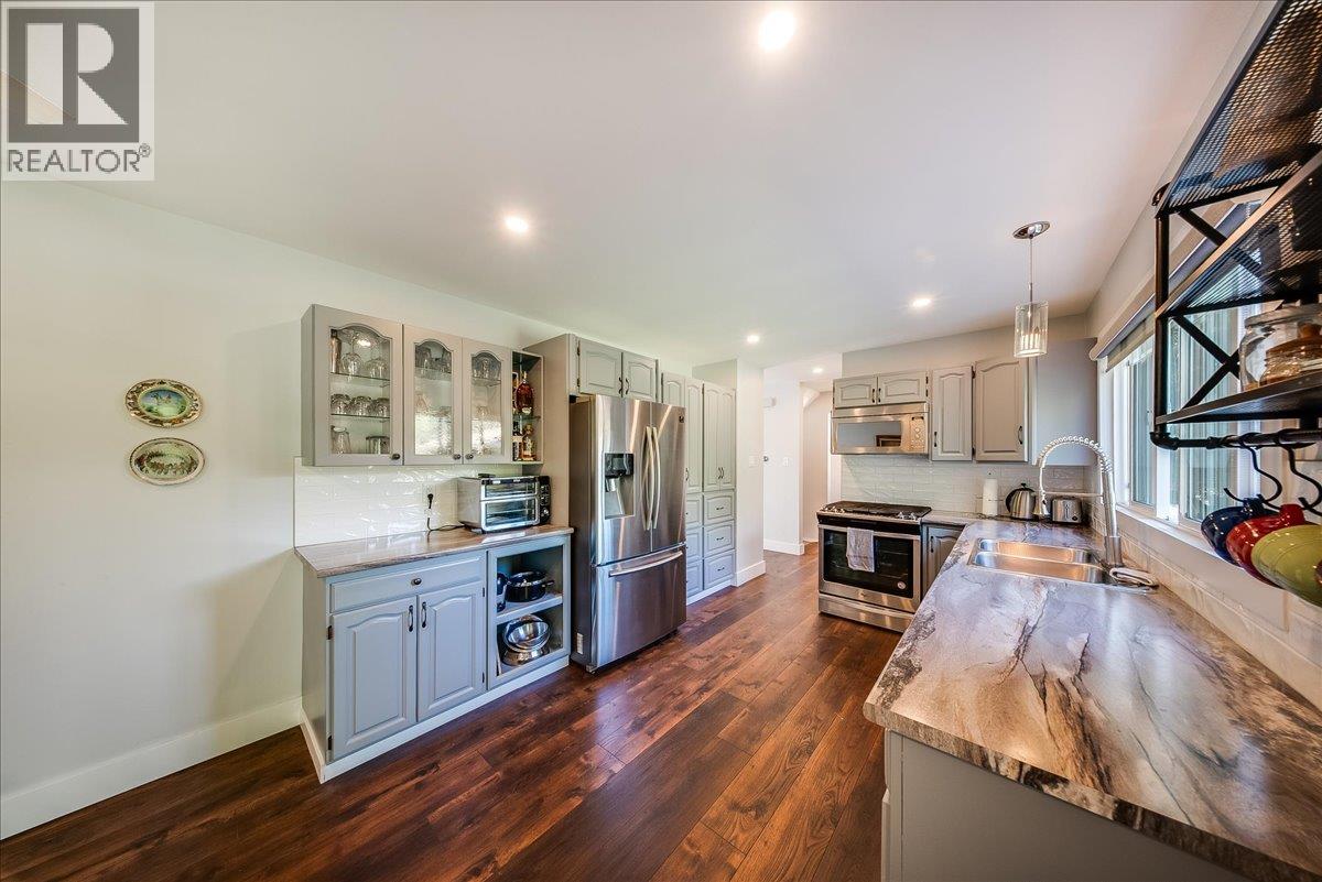 3715 Woodland Drive - 15