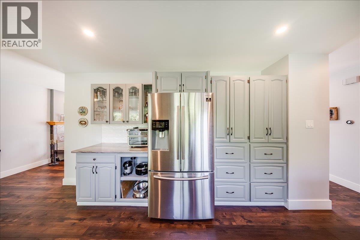 3715 Woodland Drive - 17