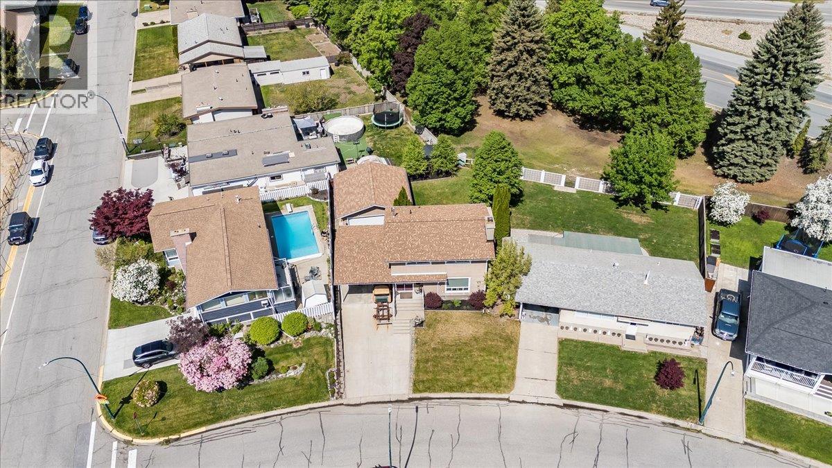 3715 Woodland Drive - 46