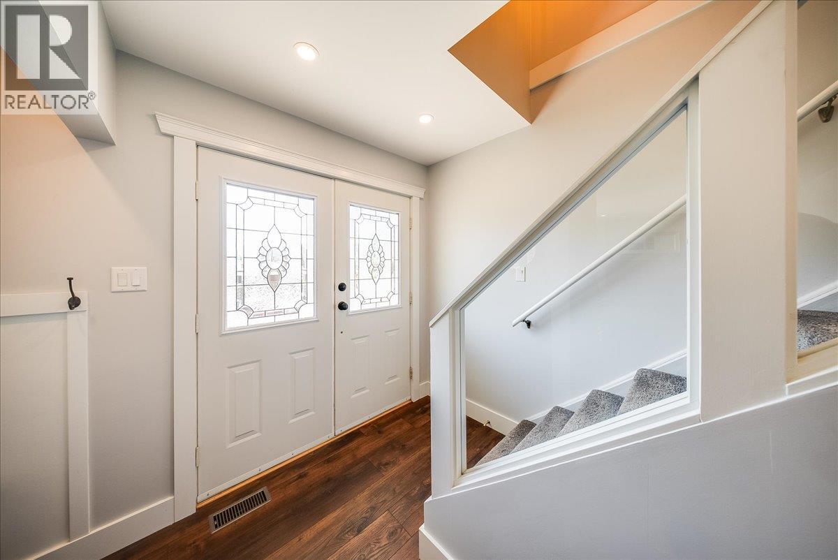 3715 Woodland Drive - 5