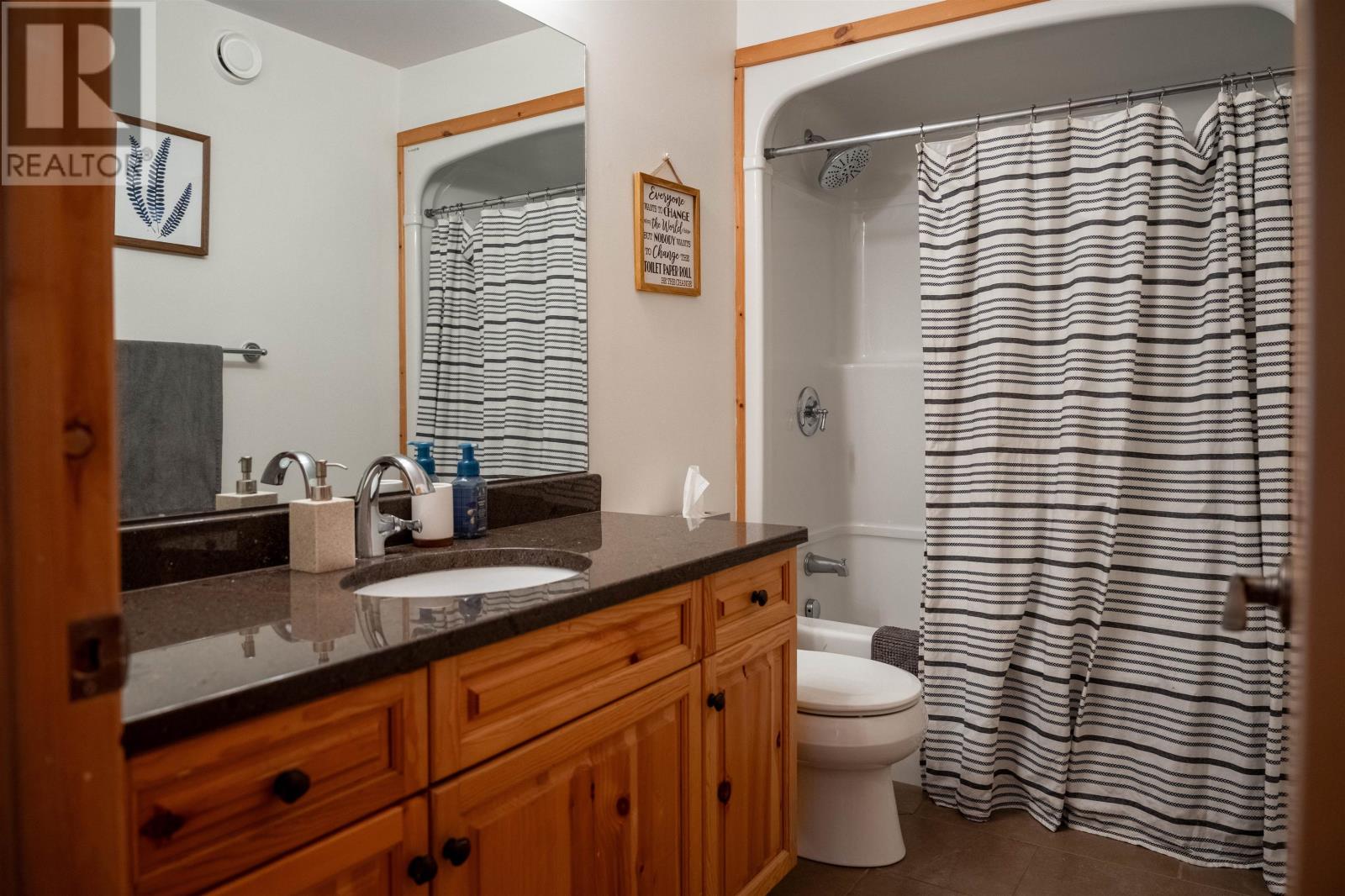 220D Phantom DR, Kenora, Ontario, P0X1C0 — Photo 24