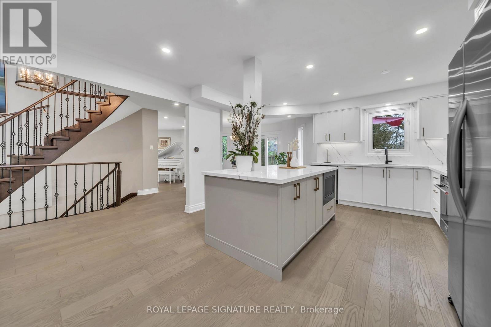 47 EDMUND SEAGER DRIVE - 12