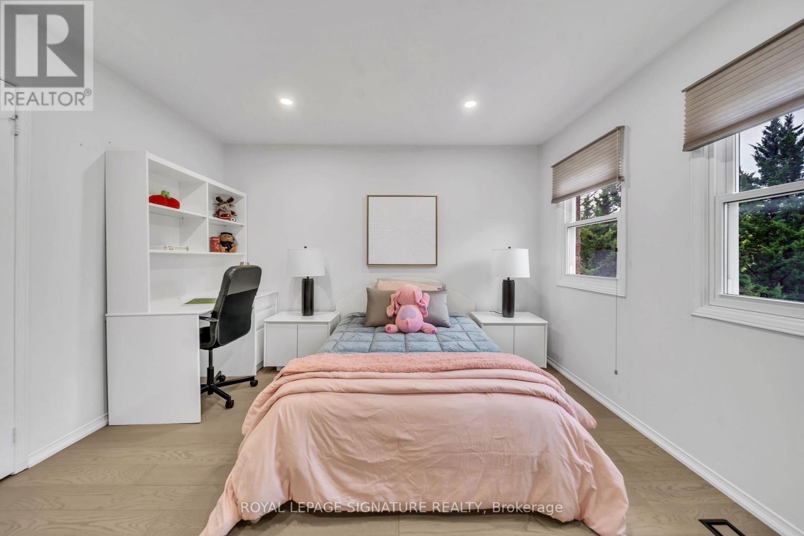 47 EDMUND SEAGER DRIVE - 20