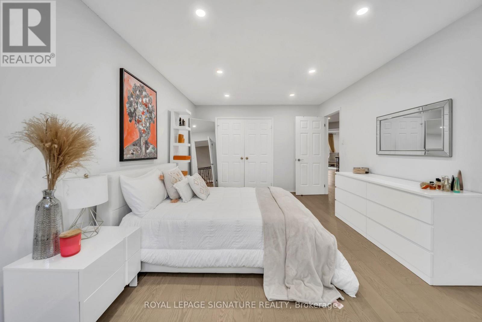 47 EDMUND SEAGER DRIVE - 24