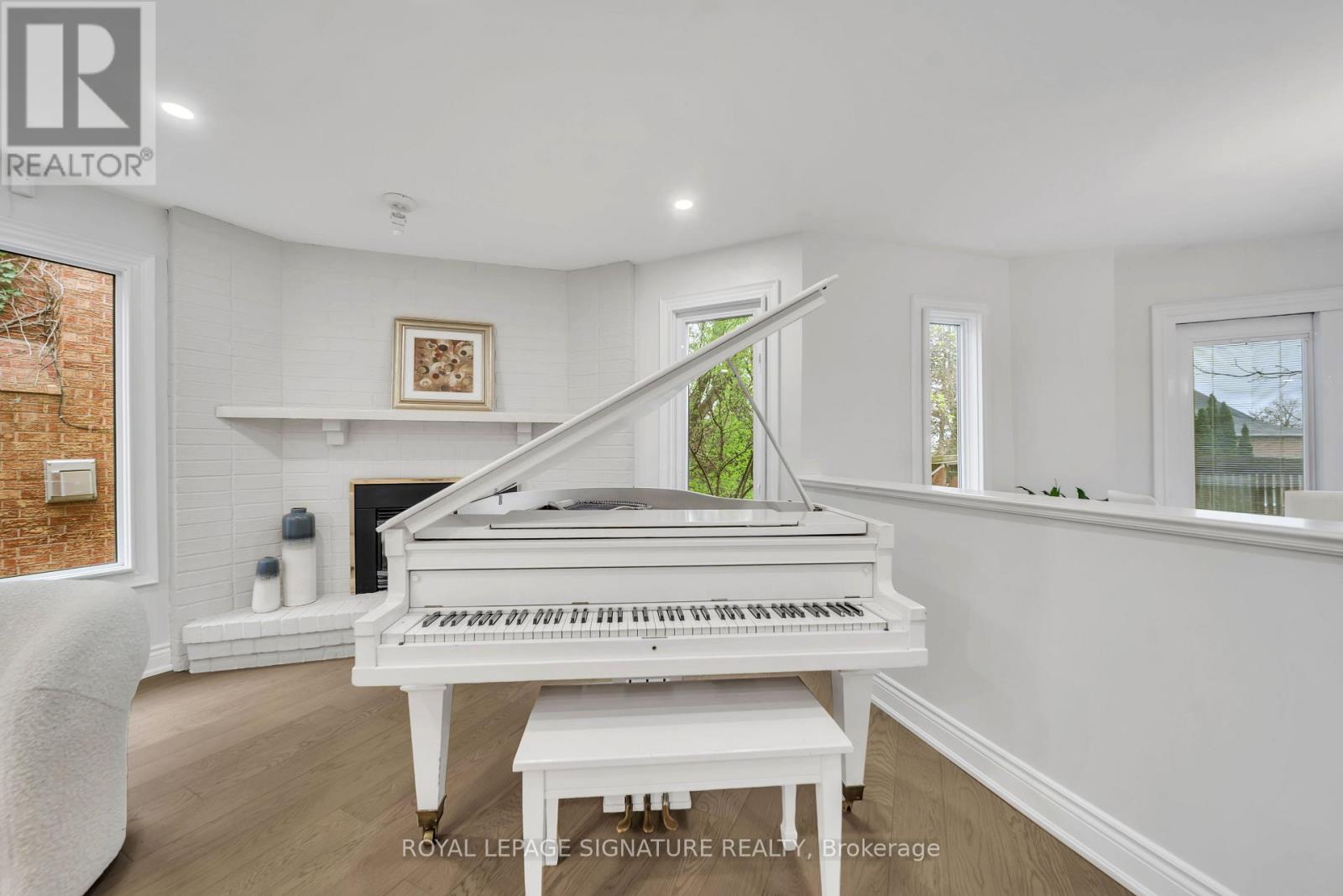 47 EDMUND SEAGER DRIVE - 7