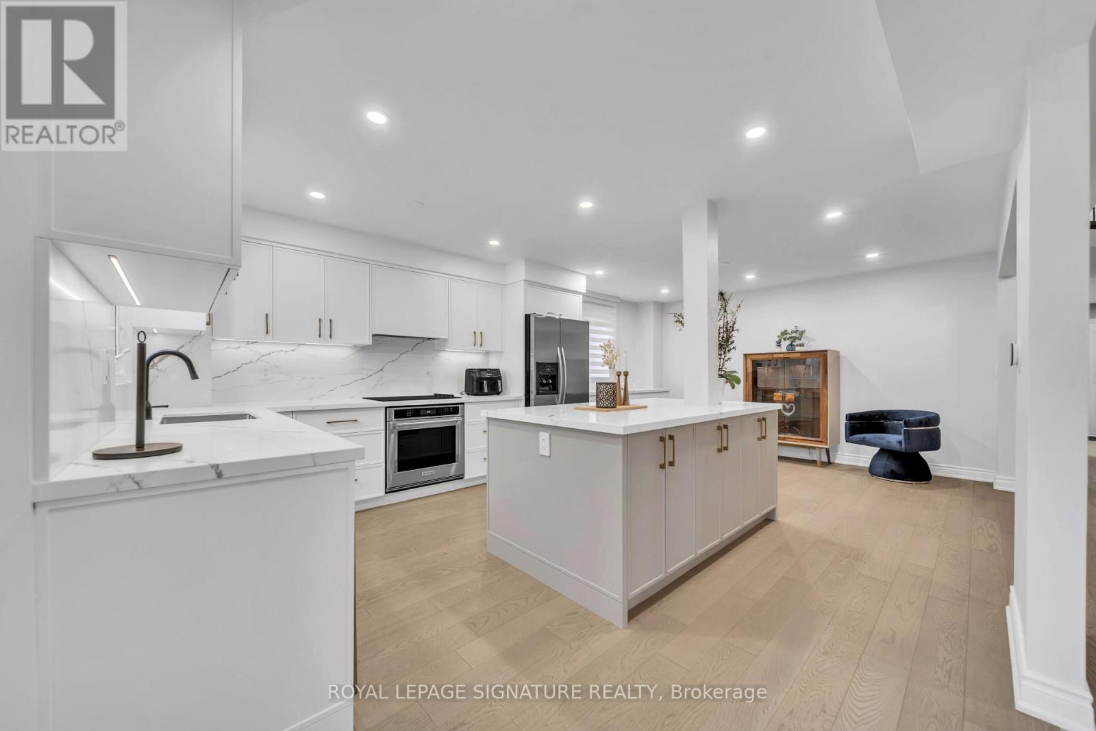47 EDMUND SEAGER DRIVE - 8