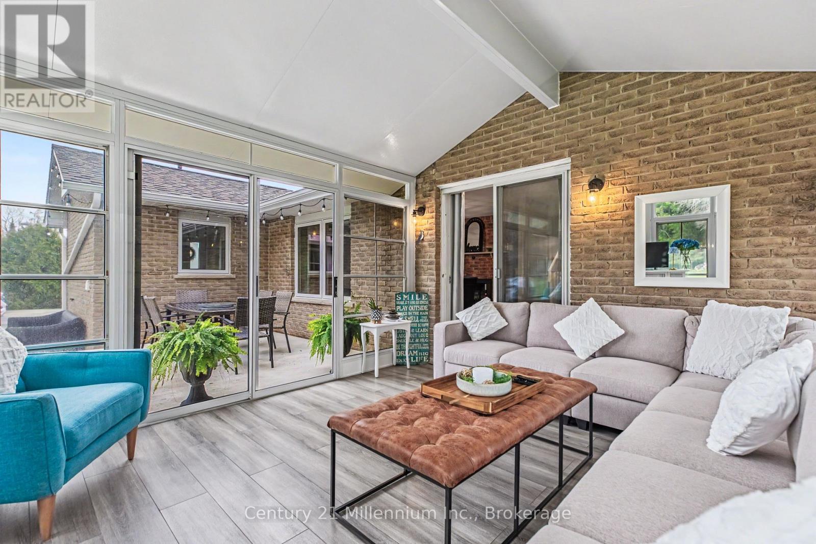 13 HIGHLAND DRIVE - 25