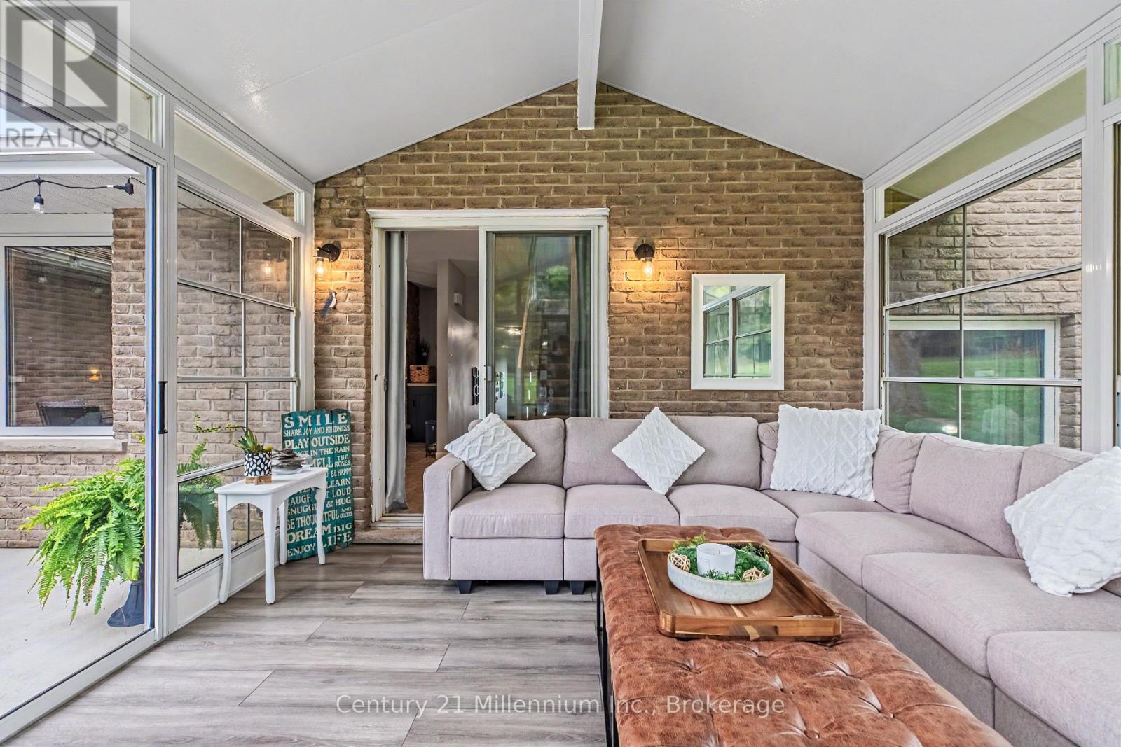 13 HIGHLAND DRIVE - 24